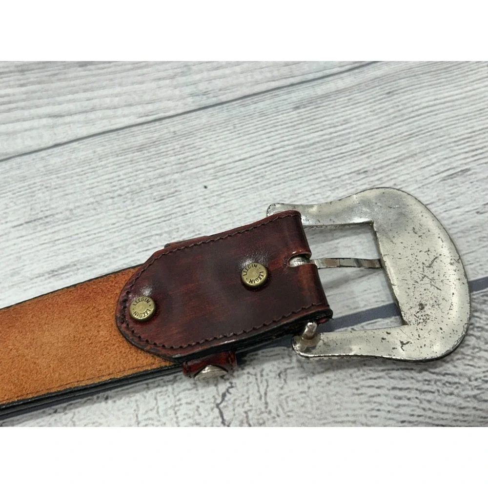Leegin Tooled Design Concho Brown Leather Silver Buckle‎ Western Belt Size 40